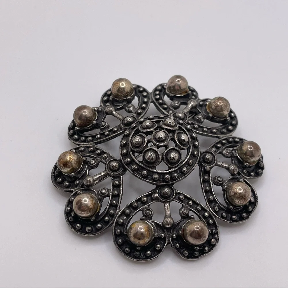 VTG Florenza Victorian Revival Ornate‎ Gunmetal Gothic Pin Brooch 1960s Rare